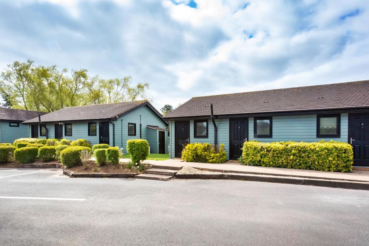 Villa The Vale Golf & Country Club Bishampton Exterior foto