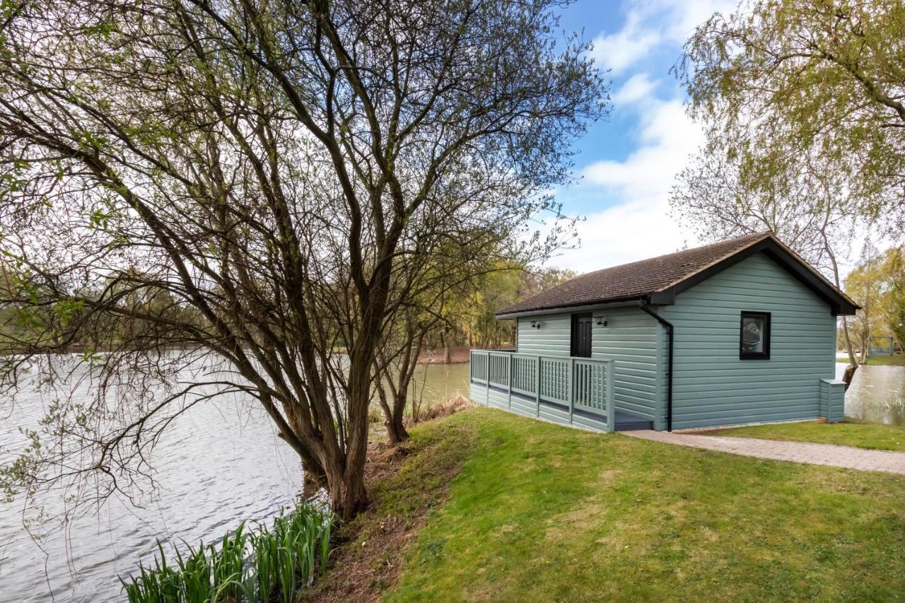 Villa The Vale Golf & Country Club Bishampton Exterior foto